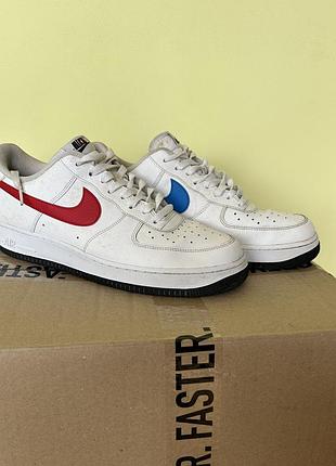 Кросівки кросівки nike air force 1 low у гарному стані з натуральної шкіри розміром 45 (29 см)  900 грн.