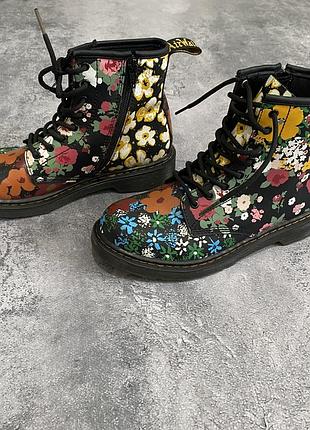 (36 size) жіночі ботинки dr.martens flower floral pattern