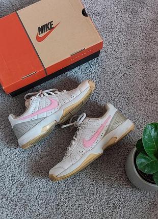 Женские кроссовки nike