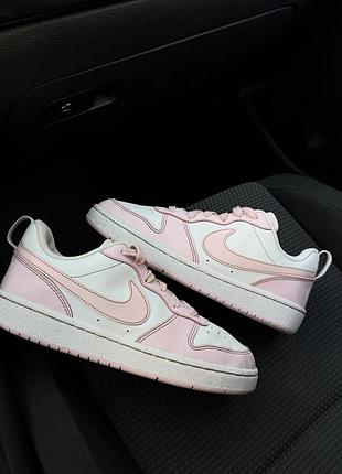 Жіночі кросівки nike court оригінал