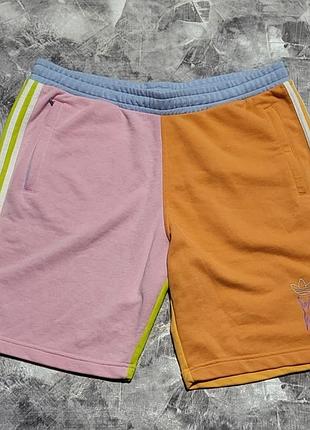 Мужские шорты adidas originals love unites
