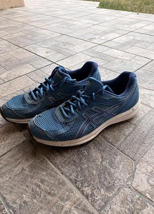Кросівки asics – 650 грн (можливий торг)42.5