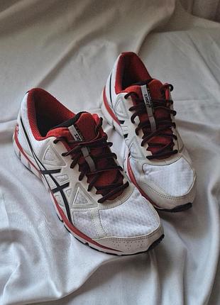Кроссовки asics