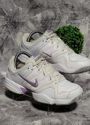 Жіночі тенісні кросівки nike city court, 40/25,5 см