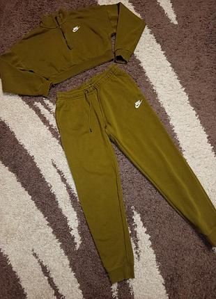 Спортивный костюм женский nike p.xs-s