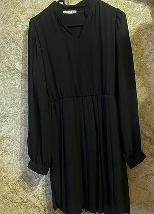 Чорна плісирована сукня cream & rouge s