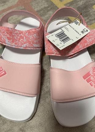 Сандалі на дівчинку adidas