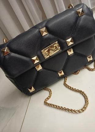 Сумка стеганая с заклепками valentino