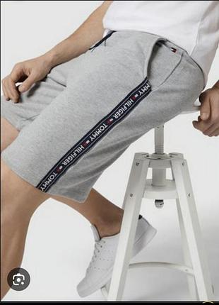 Круті трикотажні шорти tommy hilfigen