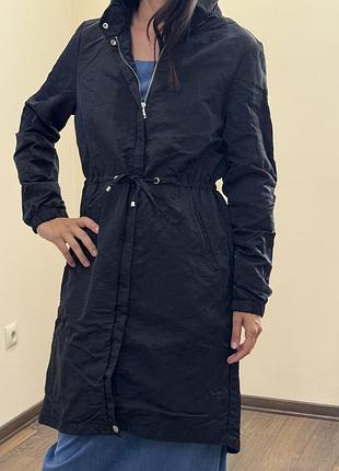 Чорна жіноча парка cropp