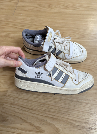 Кроссовки adidas 40 размер натуральная кожа