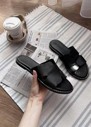 Шкіряні шльопки, шльопанці tamaris