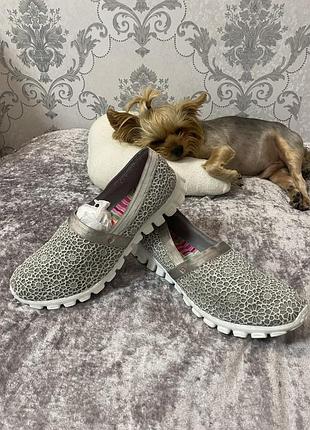 Кросівки skechers