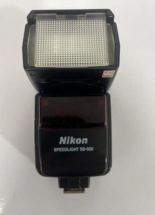 Спалах nikon sb 600