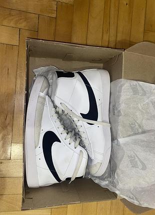 Кросівки/nike blazer mid 77/ у біло-чорному кольорі/41 розмір/ нові, не підійшли по розміру
