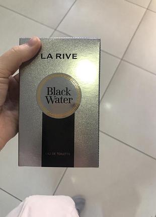 Black water la rive