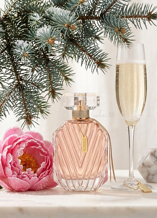 Парфуми розпив / bombshell celebration від victoria's secret / шампанське рожева півонія сандал ➡️ об'єм 2мл/3мл/5мл