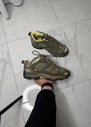 Трекінгові кросівки the north face, розмір 39.5 (25.5 см)