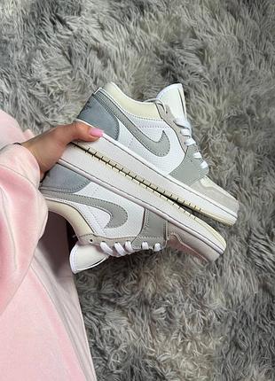 Jordan retro 1 low 2