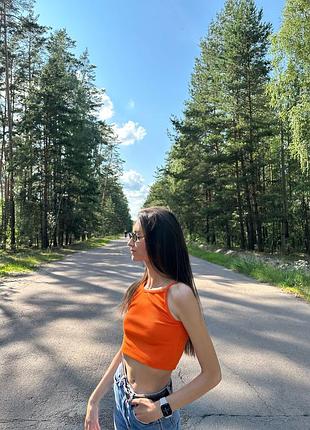 Помаранчевий топ 3