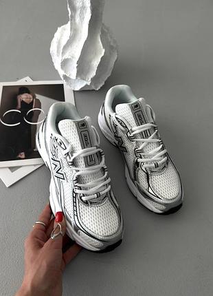 Balance 740 white silver black 3
