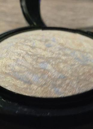 Пудра-хайлайтер mac cosmetics mineralize skinfinish lightscapade 4