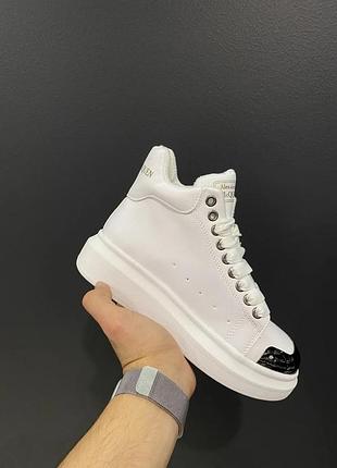 Mcquen white