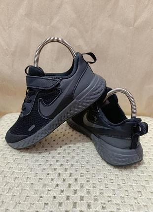 Кросівки nike revolution 5