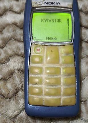 Nokia 1100 2