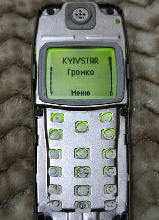 Nokia 1100 2