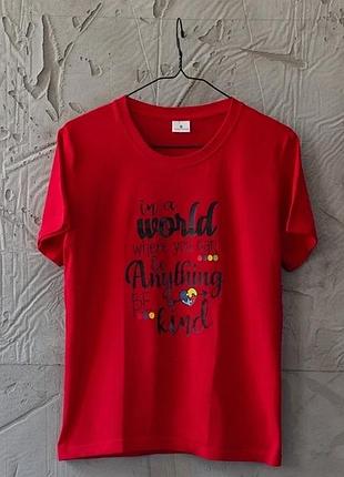 Футболка женская in a world red