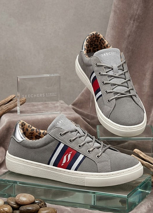 Кросівки skechers street los angeles (модель sn 74293) — стильне, оригінальне та комфортне взуття для повсякденного носіння.