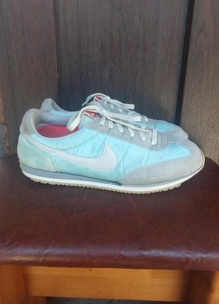 Кроссовки женские оригинальные nike okeania, 40(25.5).
