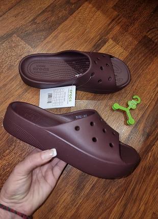 Дуже гарні шлепки crocs clasdic slide на кожен день