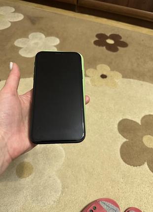 Продам iphone xr 64