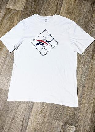 Чоловіча футболка reebok, розмір l.