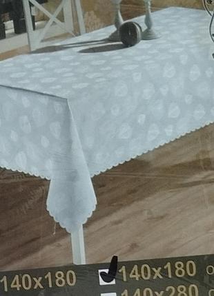 Новая овальная водоотталкивающая скатерть бежевого цвета 140/180
