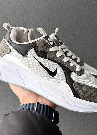 Nike racer 6