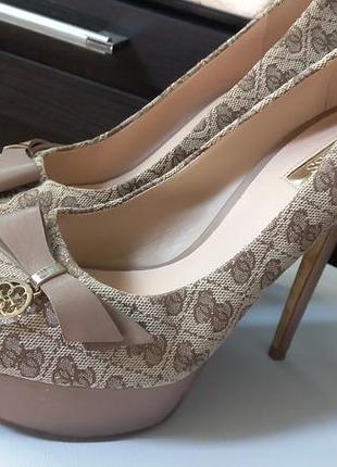 Стрипы каблук 14 см.guess 39p.
