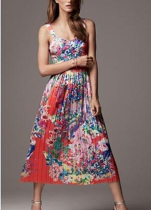 Яркое летнее плиссированное платье, сарафан h&amp;m в интересный принт.