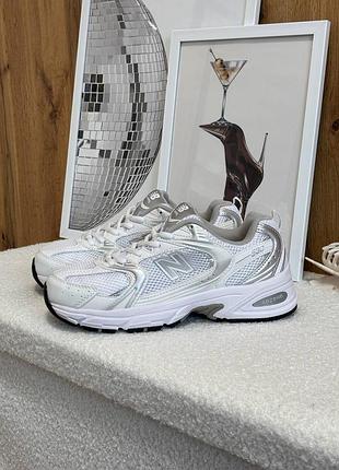 Стильные женские кроссовки new balance 530 silver white