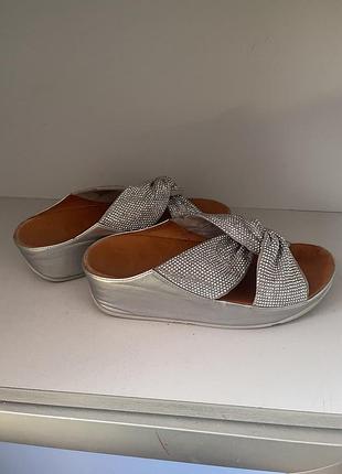 Женские шлепанцы fitflop twiss crystal slide