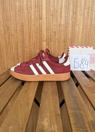 Кроссовки adidas barreda