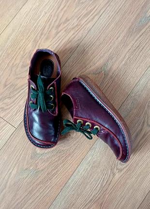 Кожаные мокасины clarks