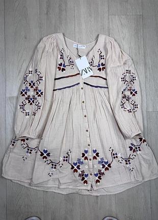 Вишита сукня zara