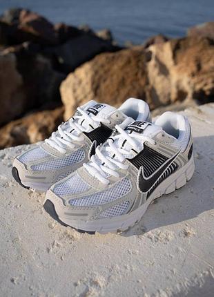 👕 nike air zoom vomero 5 white black