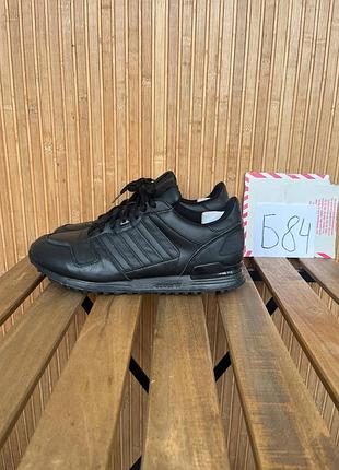 Кросівки adidas zx 700