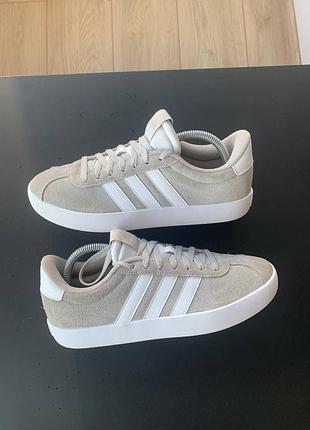 Кросівки adidas 4