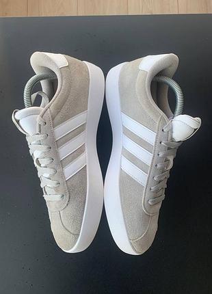 Кросівки adidas 5