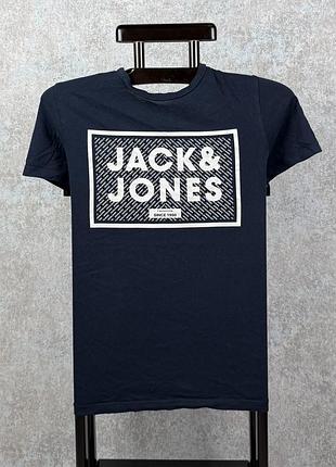 Чоловіча футболка jack & jones essentials розмір s